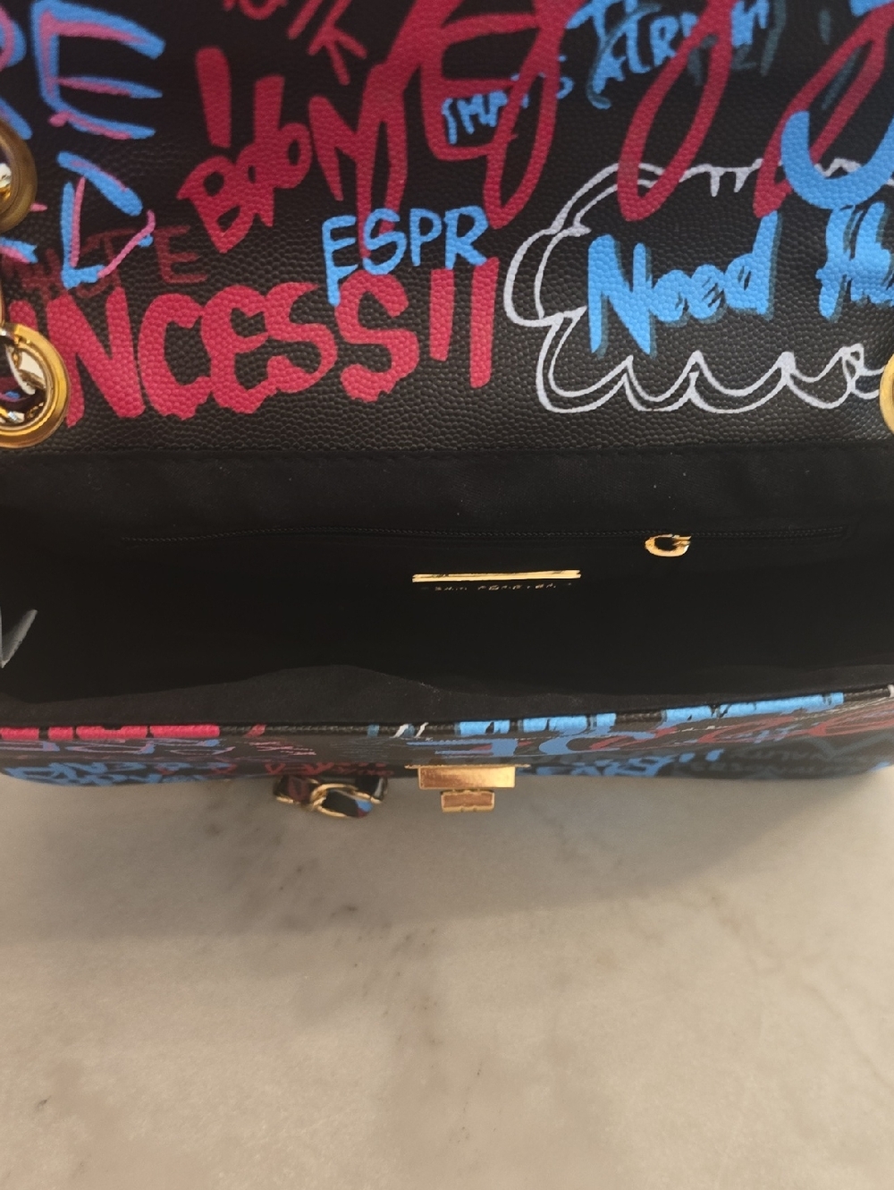 New! 3AM Forever Vegan Leather Graffiti Purse - Picture 8 of 13